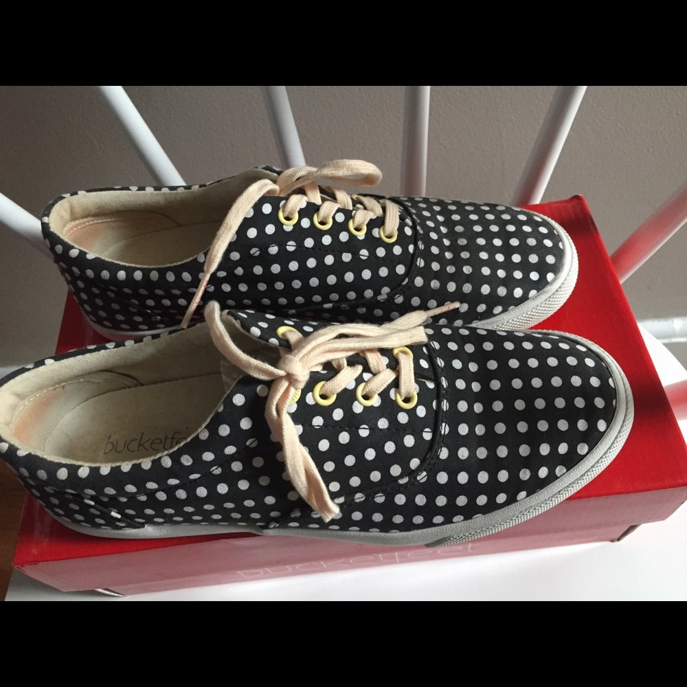 Bucketfeet Sneakers
